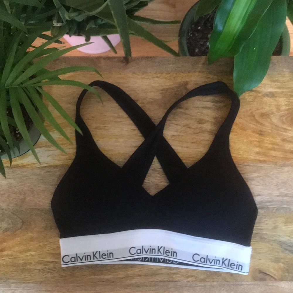 SOLD!Calvin Klein Padded Sports Bra